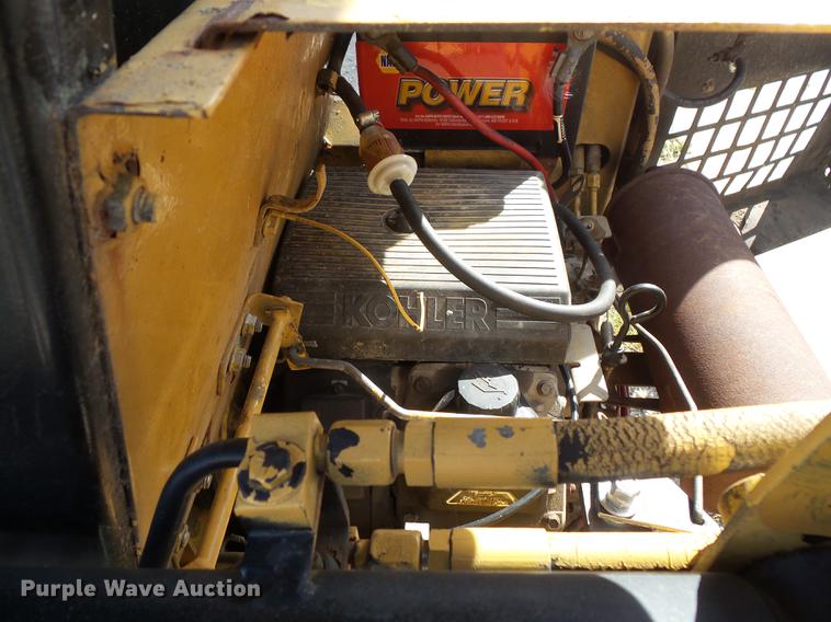 image for item FT9948 1984 New Holland L250 skid steer