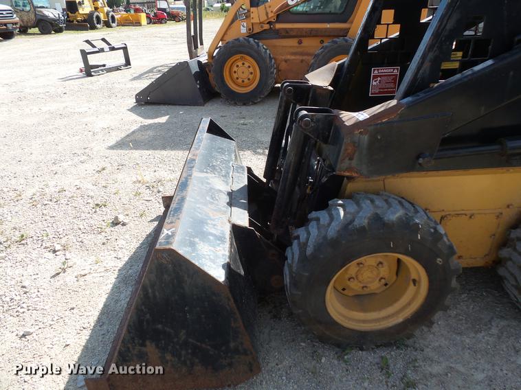image for item FT9948 1984 New Holland L250 skid steer