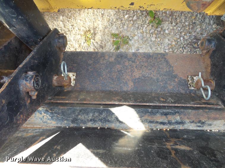 image for item FT9948 1984 New Holland L250 skid steer