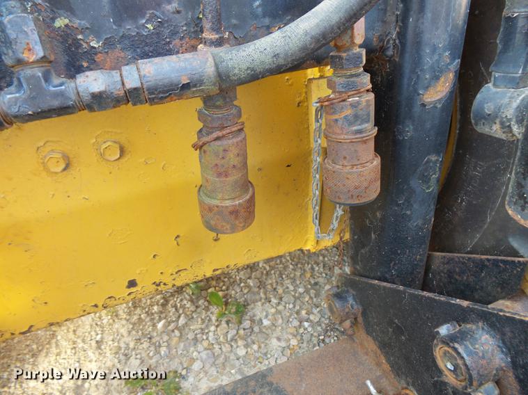 image for item FT9948 1984 New Holland L250 skid steer