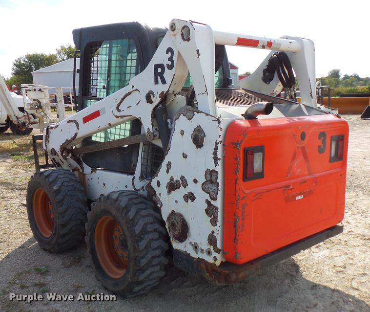 image for item FT9955 Bobcat S590 skid steer
