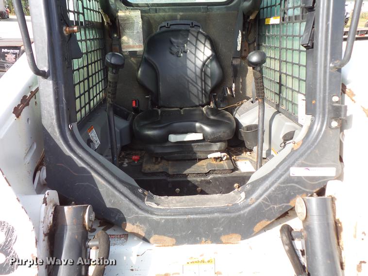 image for item FT9955 Bobcat S590 skid steer