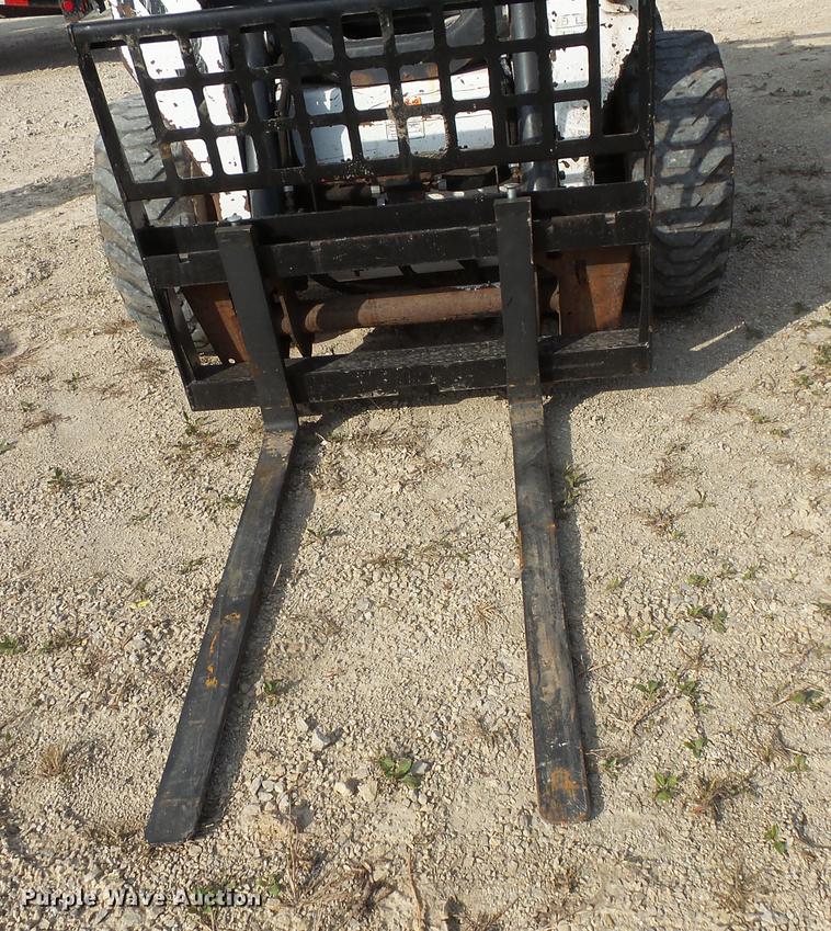 image for item FT9955 Bobcat S590 skid steer