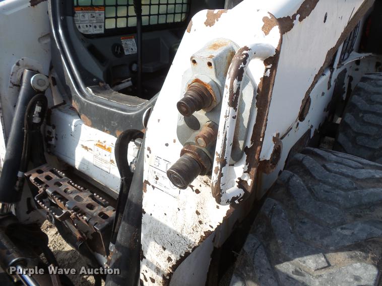 image for item FT9955 Bobcat S590 skid steer