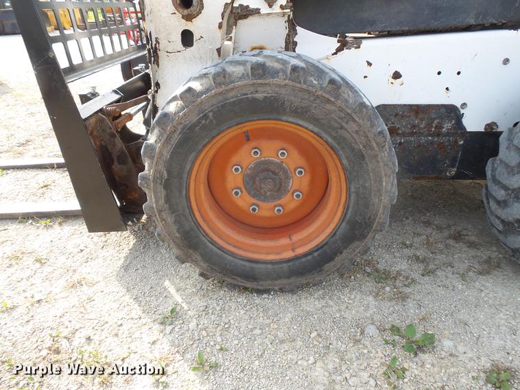 image for item FT9955 Bobcat S590 skid steer