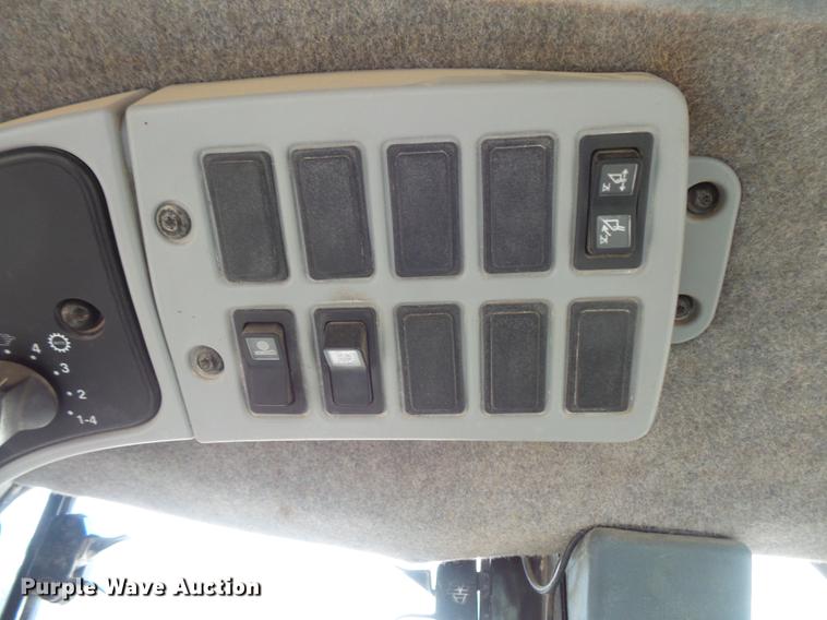 image for item DX9504 2004 Caterpillar 980G wheel loader