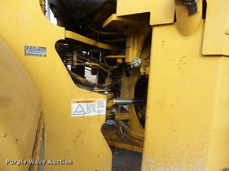 image for item DX9504 2004 Caterpillar 980G wheel loader