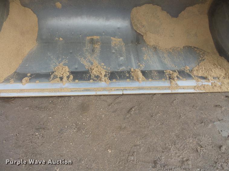 image for item DX9504 2004 Caterpillar 980G wheel loader