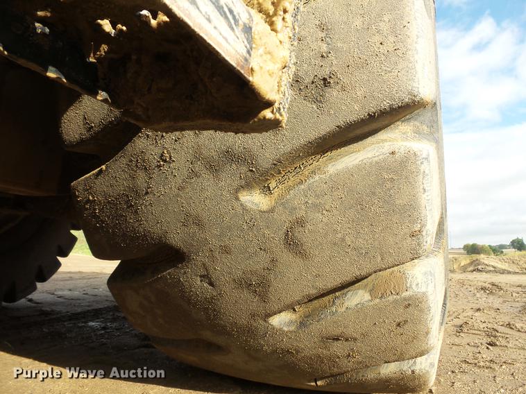 image for item DX9504 2004 Caterpillar 980G wheel loader