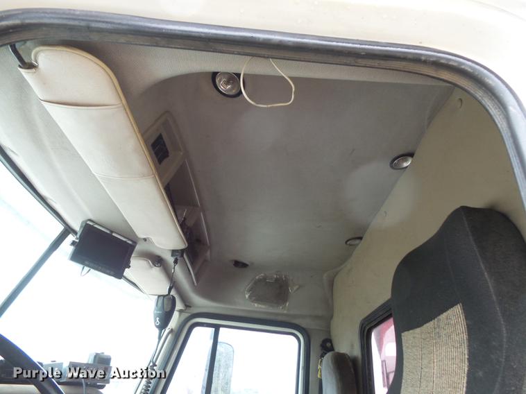 image for item DX9508 2001 Mack CX613 dump truck