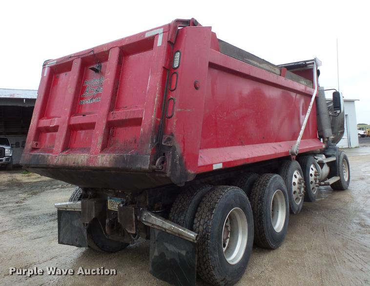 image for item DX9508 2001 Mack CX613 dump truck