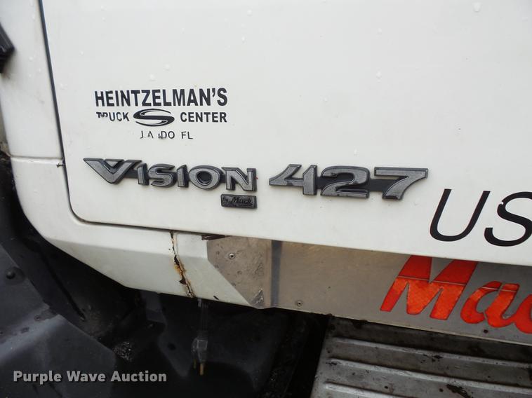 image for item DX9508 2001 Mack CX613 dump truck