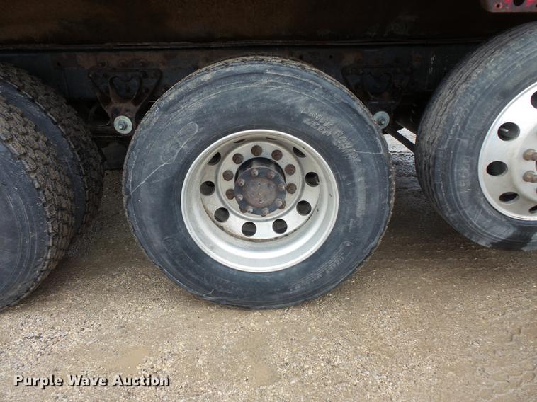 image for item DX9508 2001 Mack CX613 dump truck