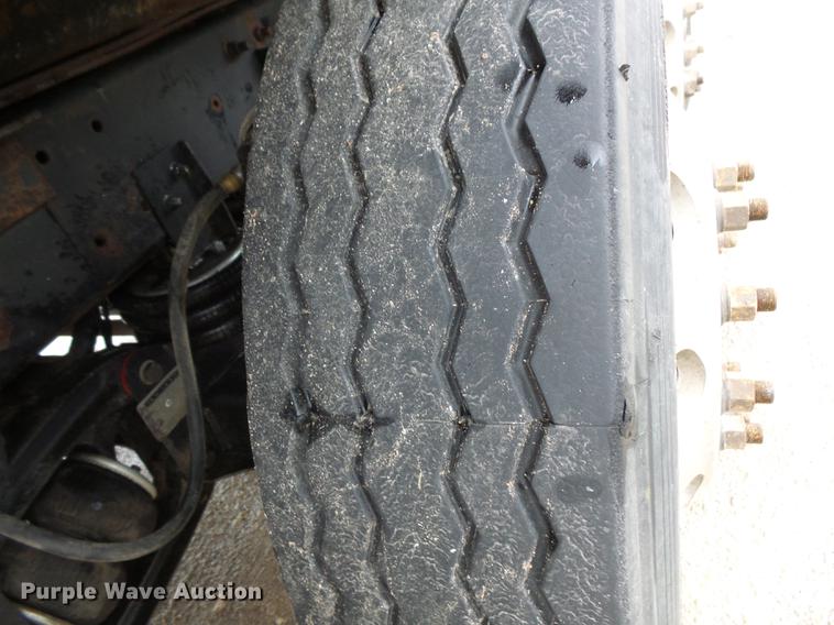 image for item DX9508 2001 Mack CX613 dump truck