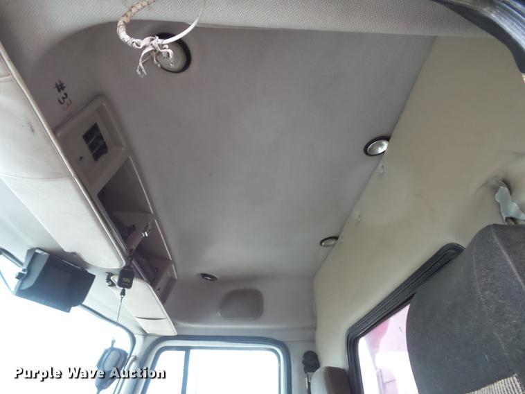 image for item DX9509 2001 Mack CX613 dump truck