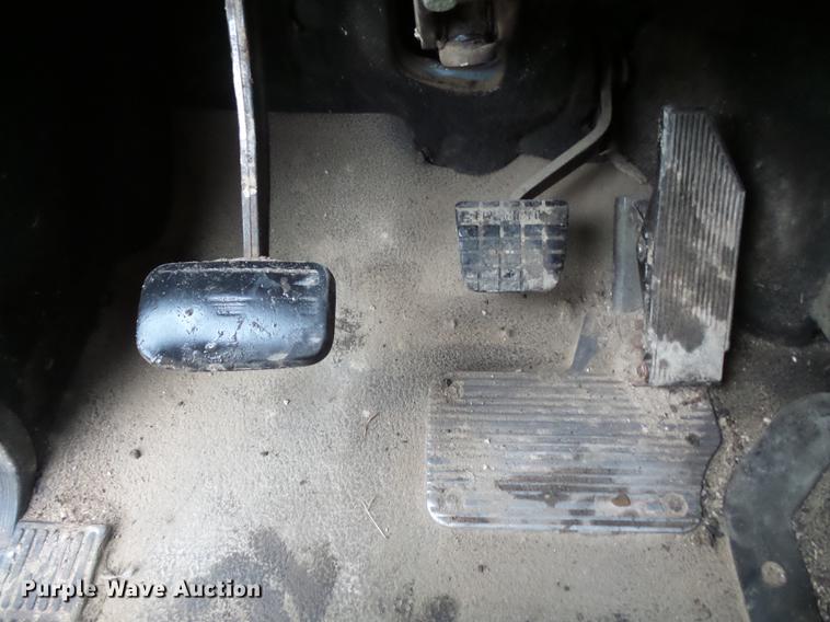 image for item DX9509 2001 Mack CX613 dump truck