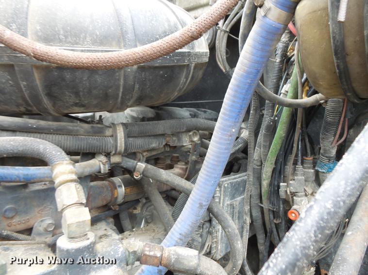 image for item DX9509 2001 Mack CX613 dump truck