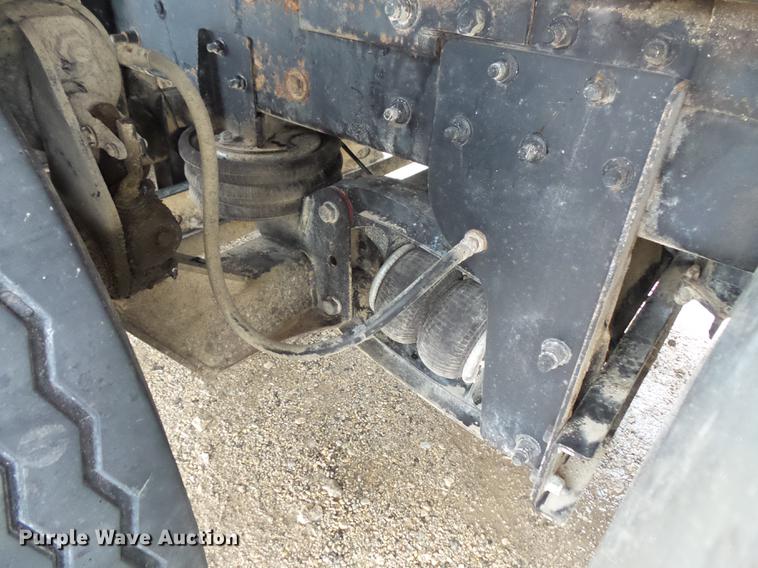 image for item DX9509 2001 Mack CX613 dump truck