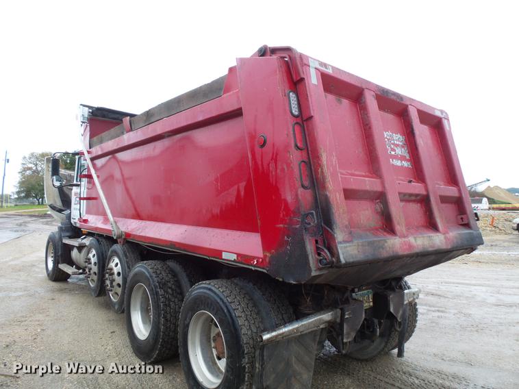 image for item DX9509 2001 Mack CX613 dump truck