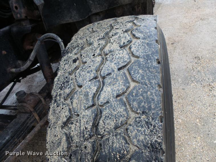 image for item DX9509 2001 Mack CX613 dump truck