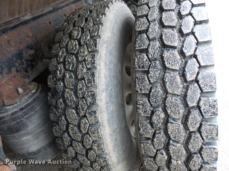 image for item DX9509 2001 Mack CX613 dump truck