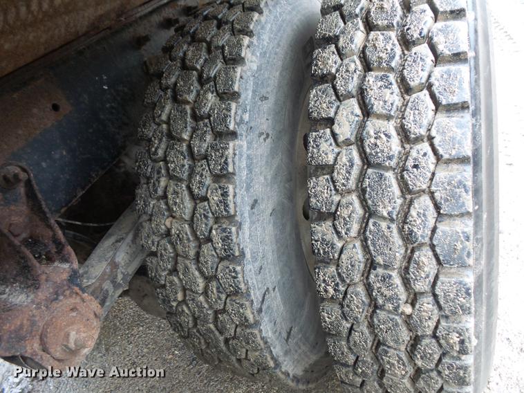 image for item DX9509 2001 Mack CX613 dump truck