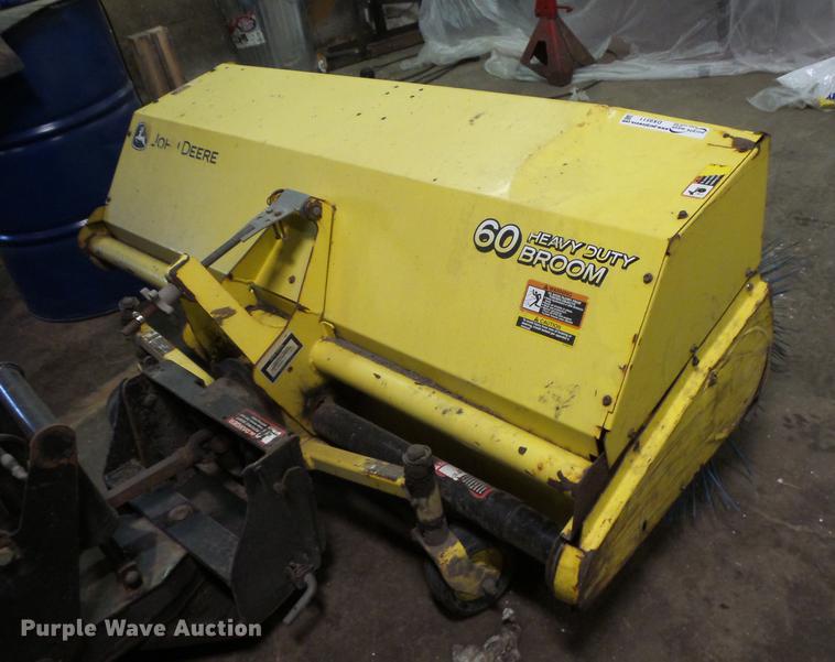 image for item DX9511 John Deere 60 broom