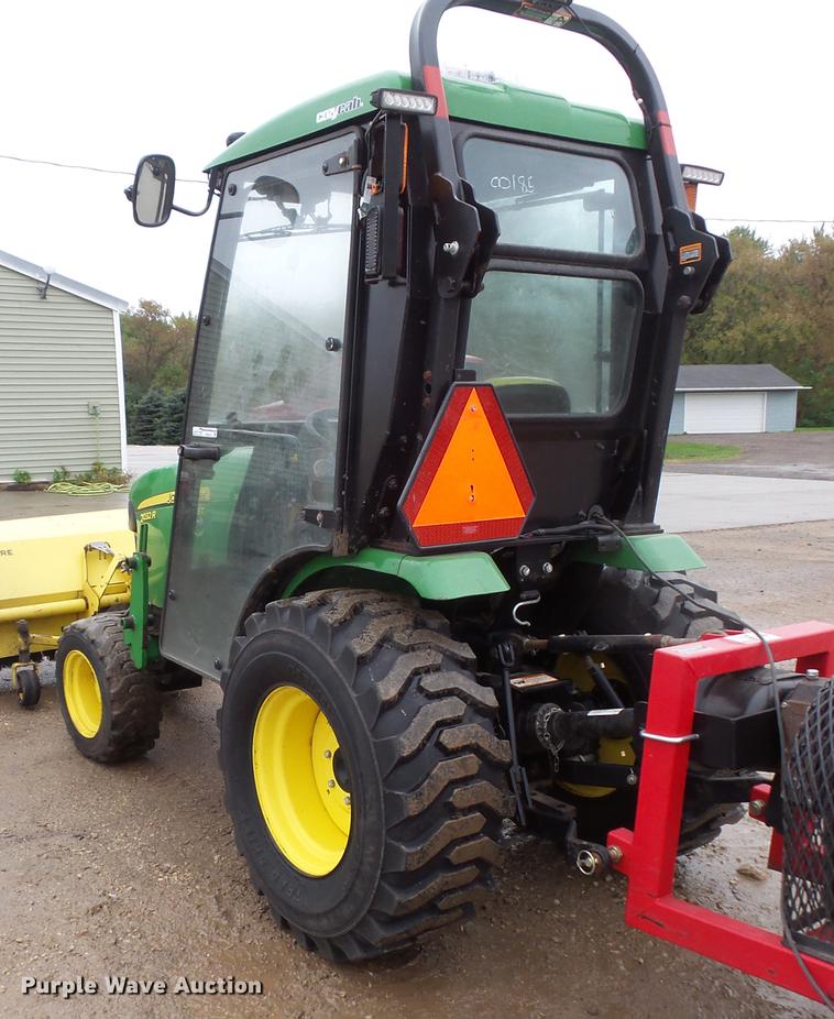 image for item DX9512 John Deere 2032R 4WD tractor