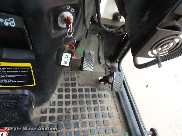 image for item DX9512 John Deere 2032R 4WD tractor