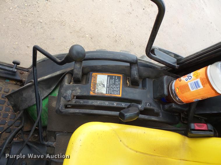 image for item DX9512 John Deere 2032R 4WD tractor