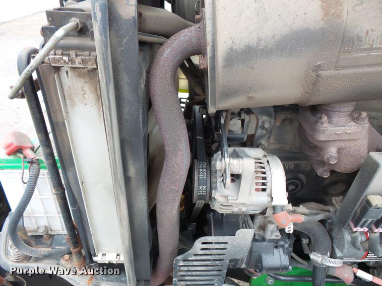 image for item DX9512 John Deere 2032R 4WD tractor