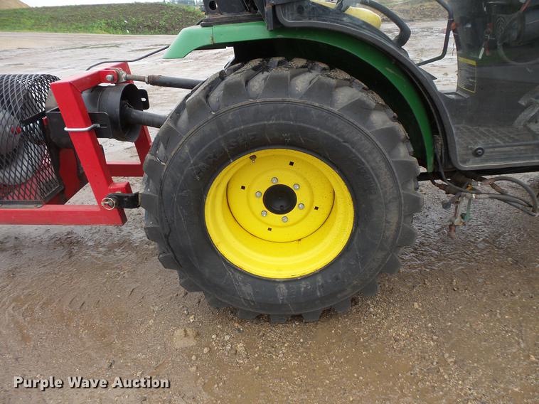 image for item DX9512 John Deere 2032R 4WD tractor