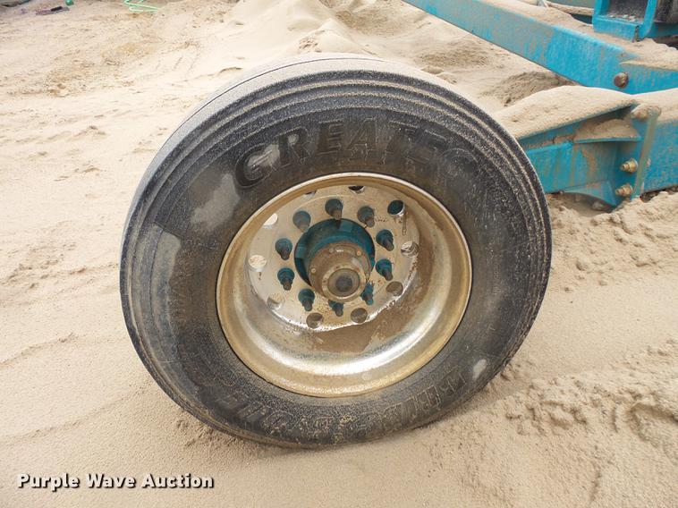 image for item FT9984 2016 MGL 12530 radial stacking conveyor