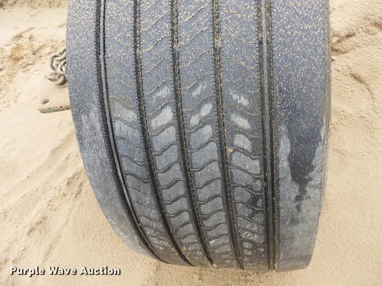 image for item FT9984 2016 MGL 12530 radial stacking conveyor