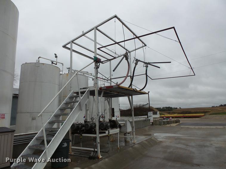 image for item FT9985 Fuel station