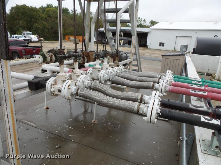 image for item FT9985 Fuel station