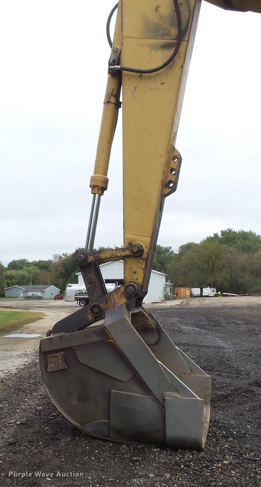 image for item FT9989 1999 Caterpillar 330BL excavator