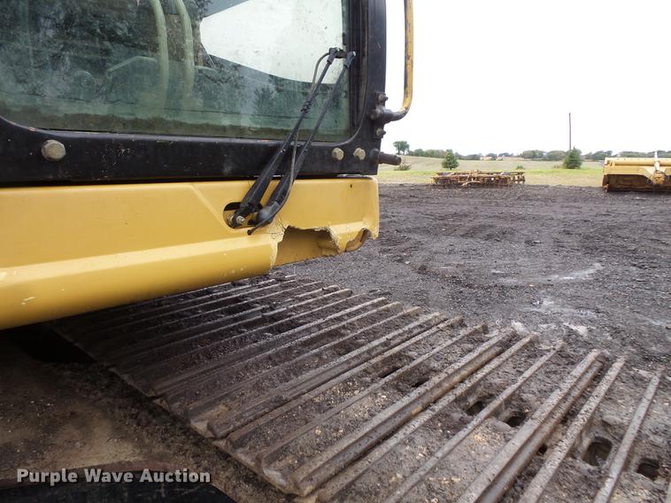 image for item FT9989 1999 Caterpillar 330BL excavator