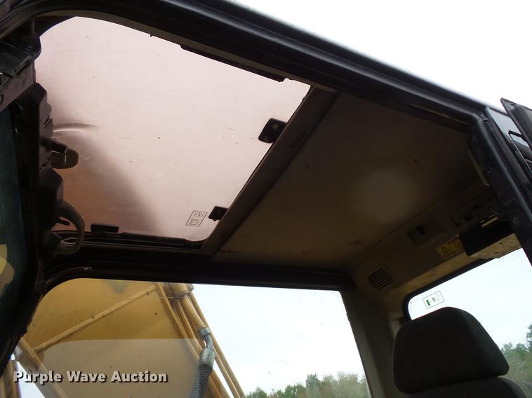 image for item FT9990 2006 Caterpillar 320C excavator