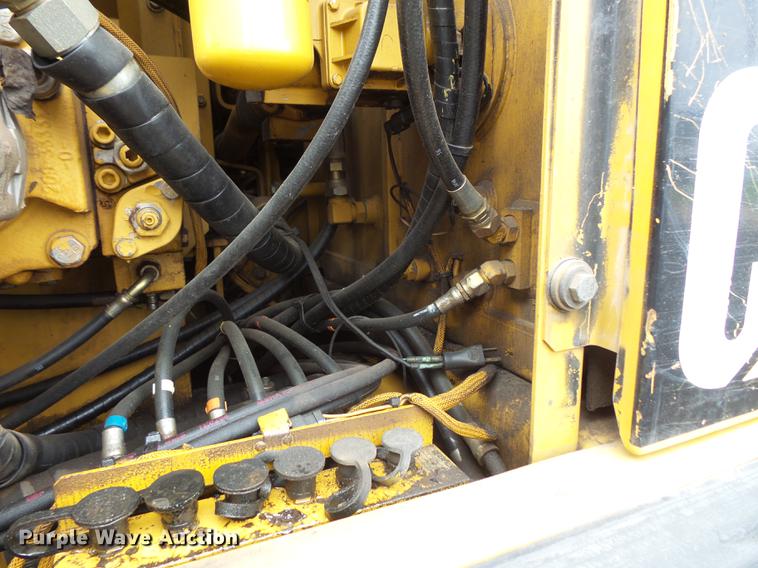 image for item FT9990 2006 Caterpillar 320C excavator