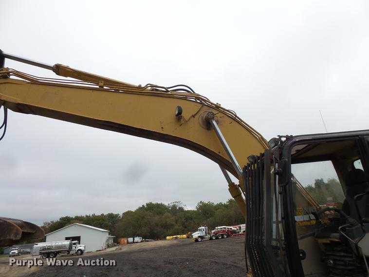 image for item FT9990 2006 Caterpillar 320C excavator