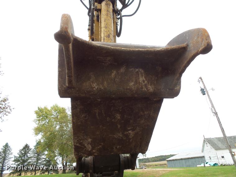 image for item FT9990 2006 Caterpillar 320C excavator