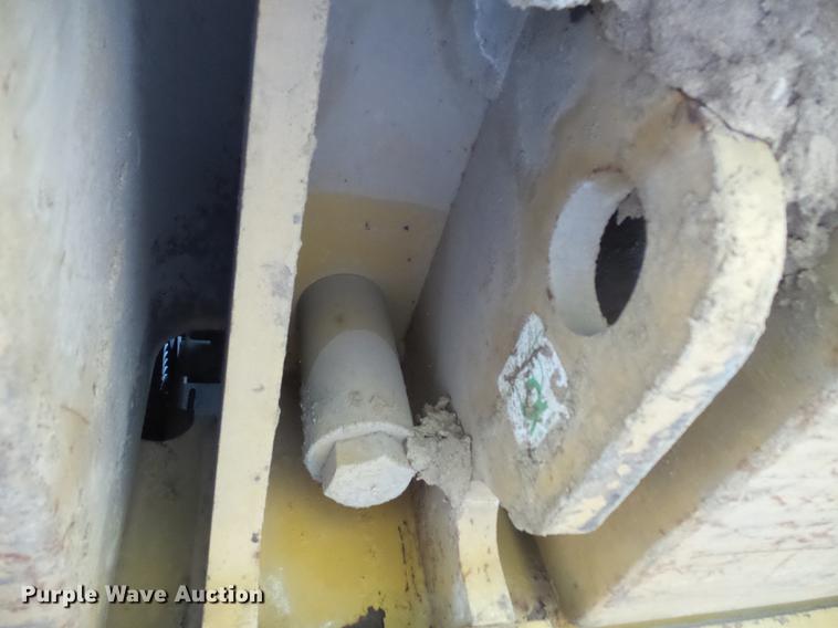 image for item FT9990 2006 Caterpillar 320C excavator