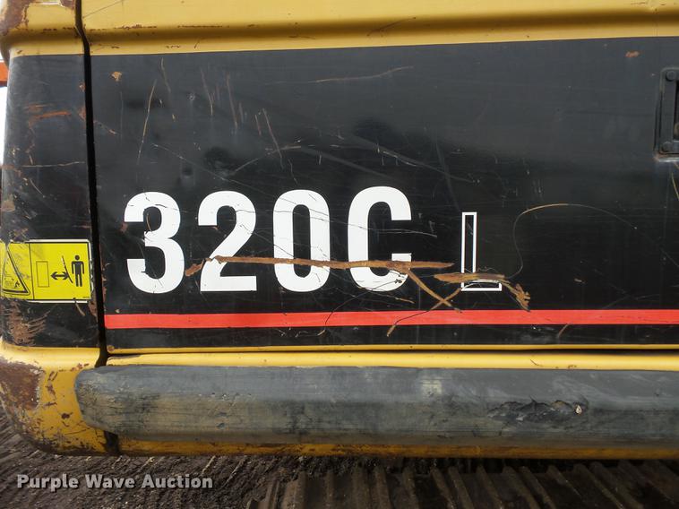 image for item FT9990 2006 Caterpillar 320C excavator