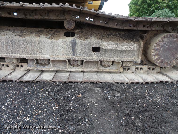 image for item FT9990 2006 Caterpillar 320C excavator