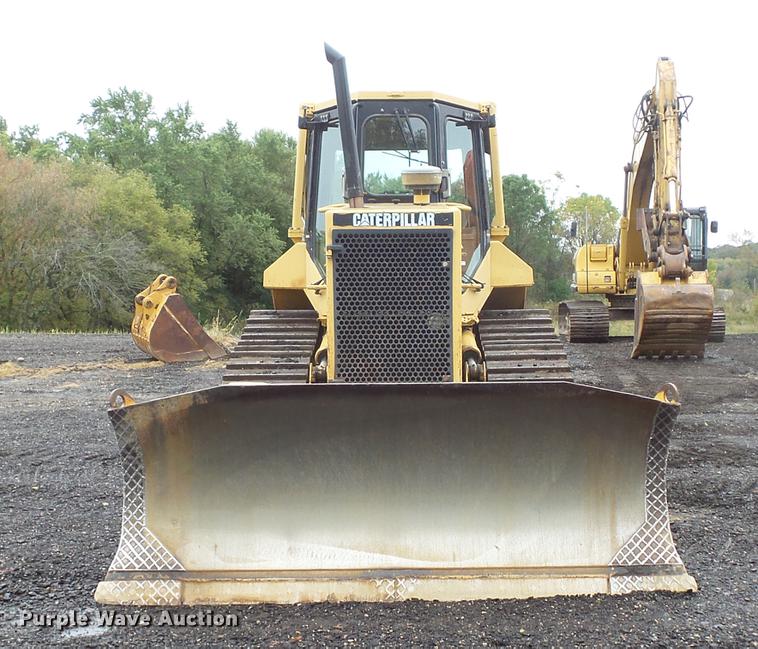 image for item FT9991 1999 Caterpillar D5M XL dozer