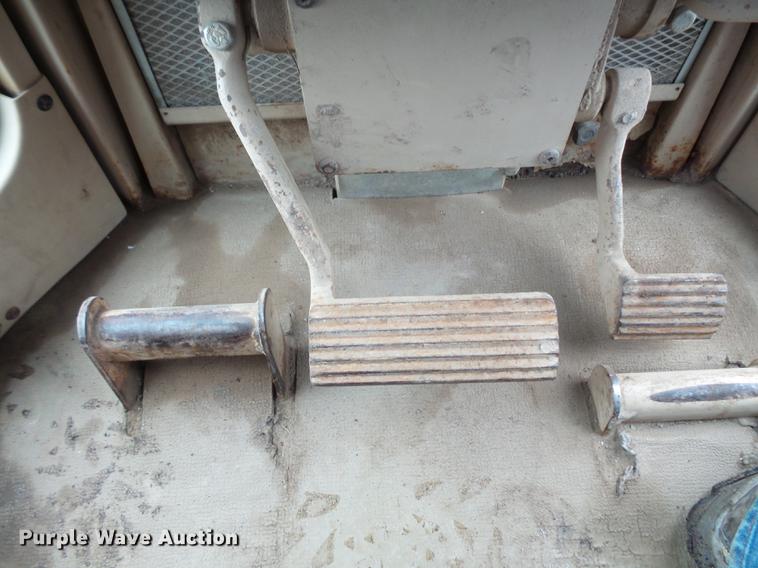 image for item FT9991 1999 Caterpillar D5M XL dozer