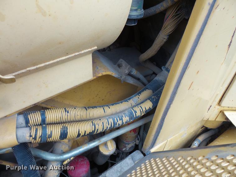 image for item FT9991 1999 Caterpillar D5M XL dozer