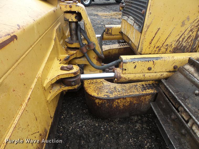 image for item FT9991 1999 Caterpillar D5M XL dozer