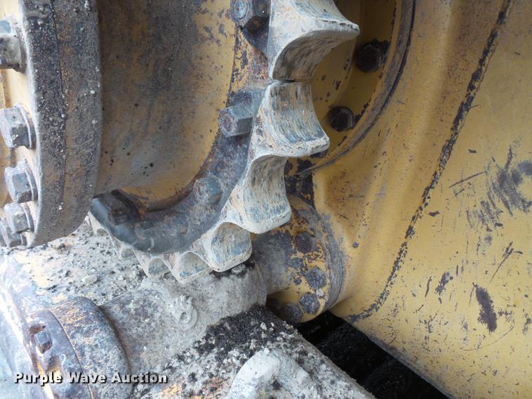 image for item FT9991 1999 Caterpillar D5M XL dozer